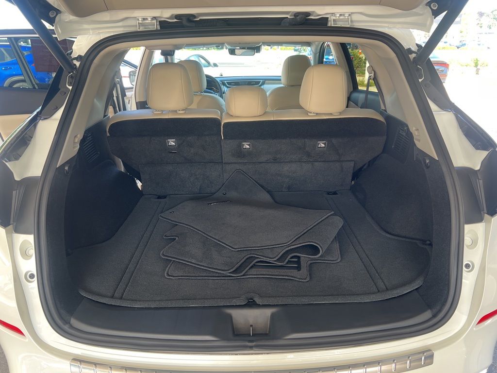 2024 Nissan Murano SL photo 11