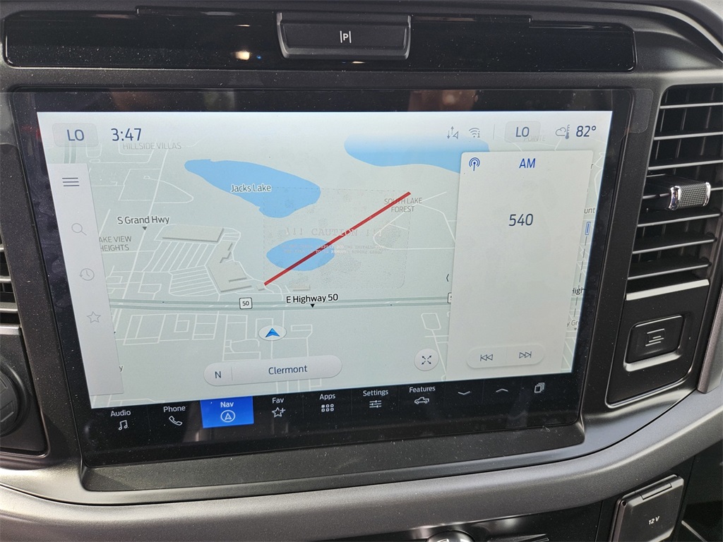 2025 Ford F-150 XLT photo 16