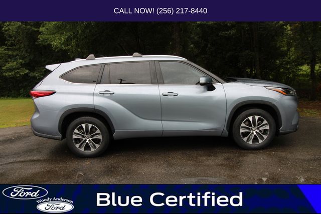 2021 Toyota Highlander XLE photo 7