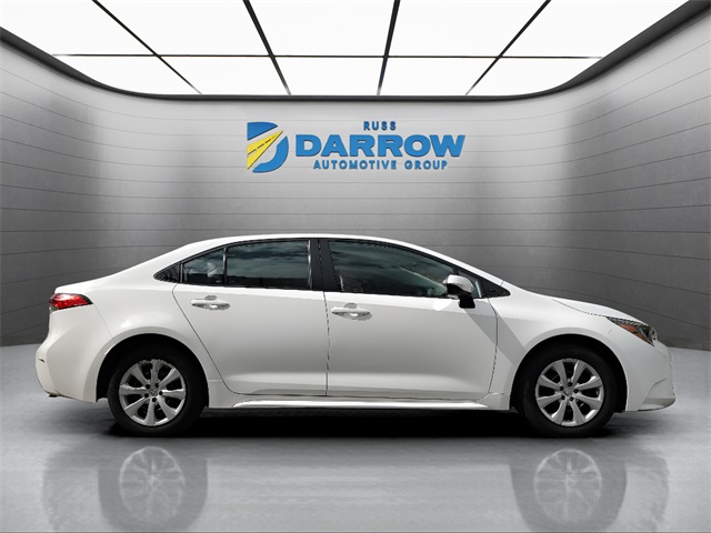 2023 Toyota Corolla LE photo 3