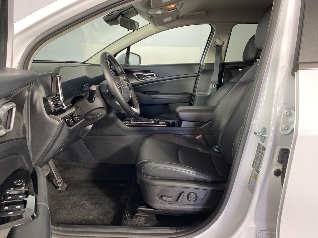 2023 Kia Sportage EX photo 14
