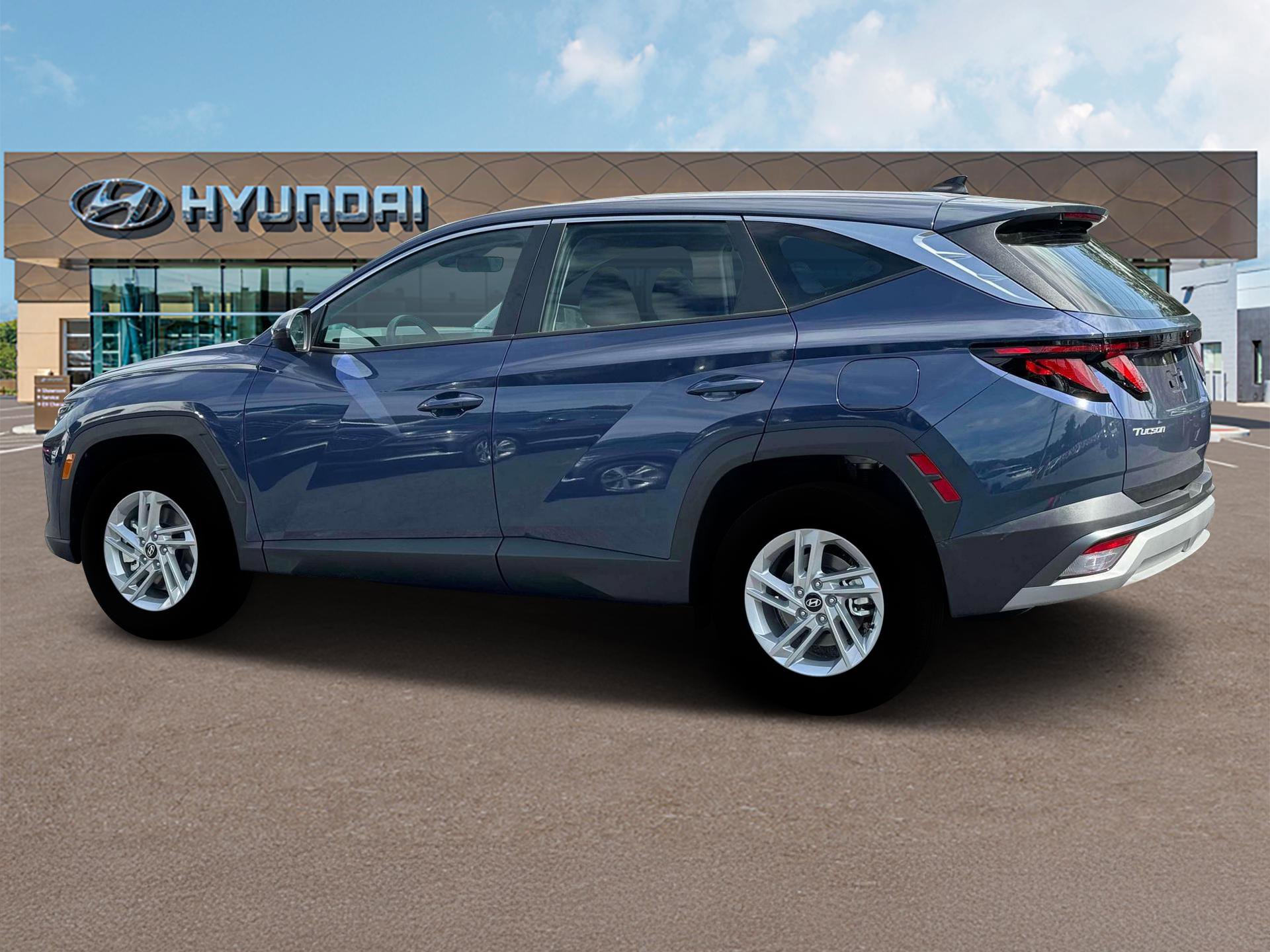 2025 Hyundai Tucson SE photo 2