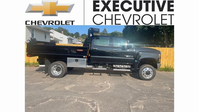 2024 Chevrolet Silverado 4500 Medium Duty Chassis Cab Work Truck's photo