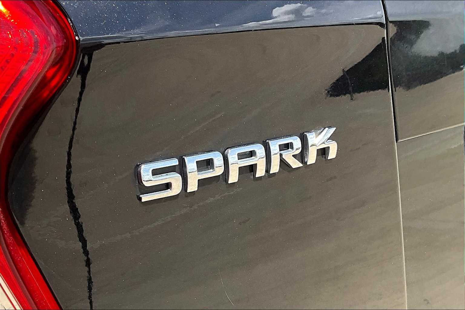 2018 Chevrolet Spark 1LT LT photo 30