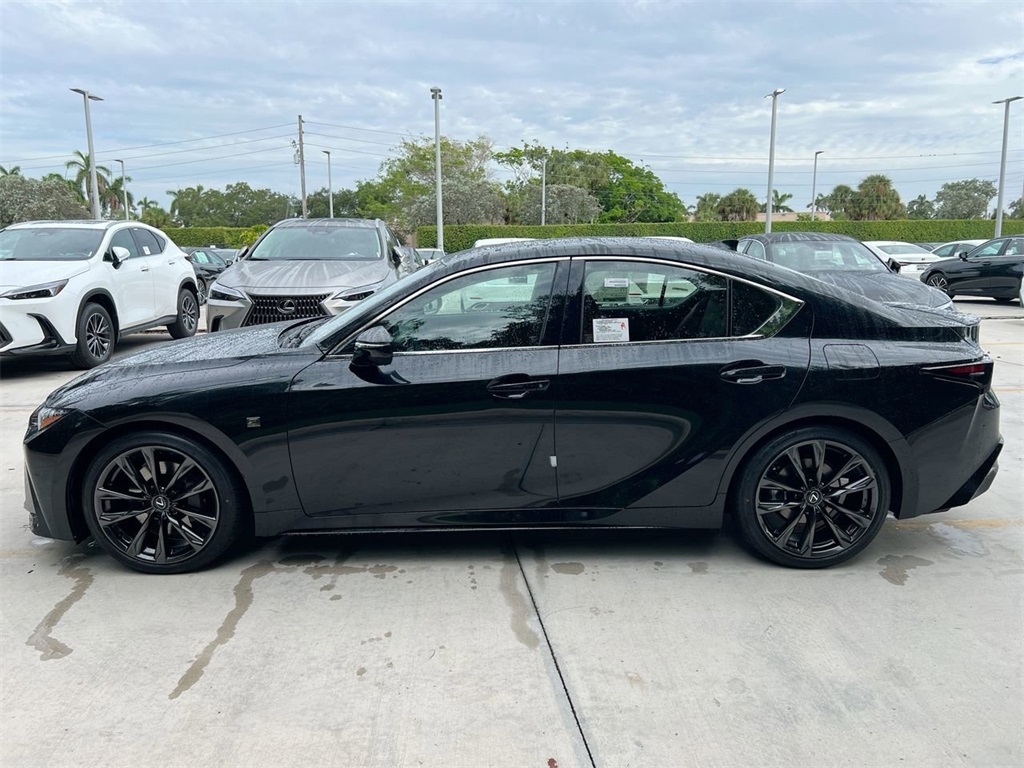 2025 Lexus IS 350 F SPORT photo 2