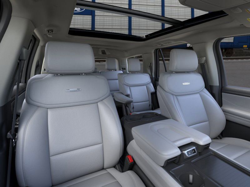 2025 Ford Expedition Platinum photo 10