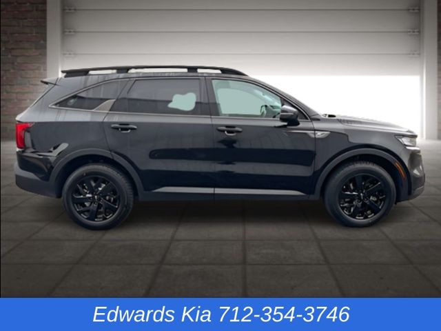 2022 Kia Sorento S photo 2
