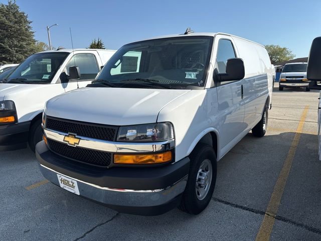 2025 Chevrolet Express Cargo Work Van's photo