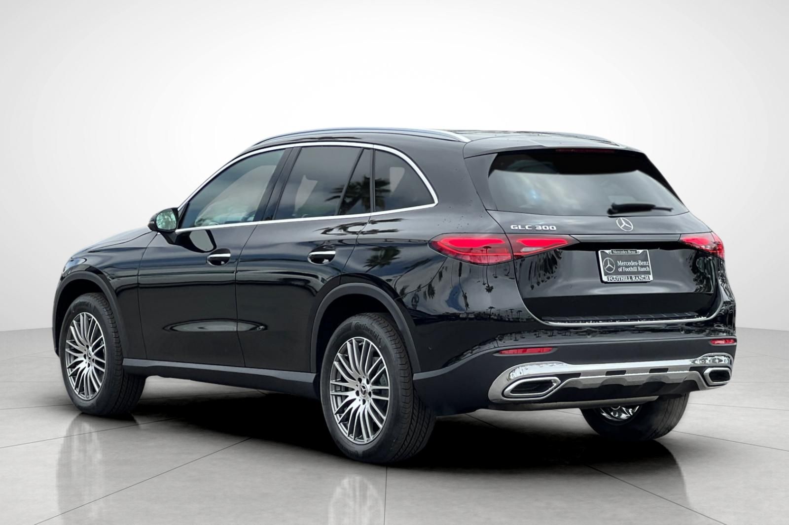2025 Mercedes Benz GLC 300 photo 11