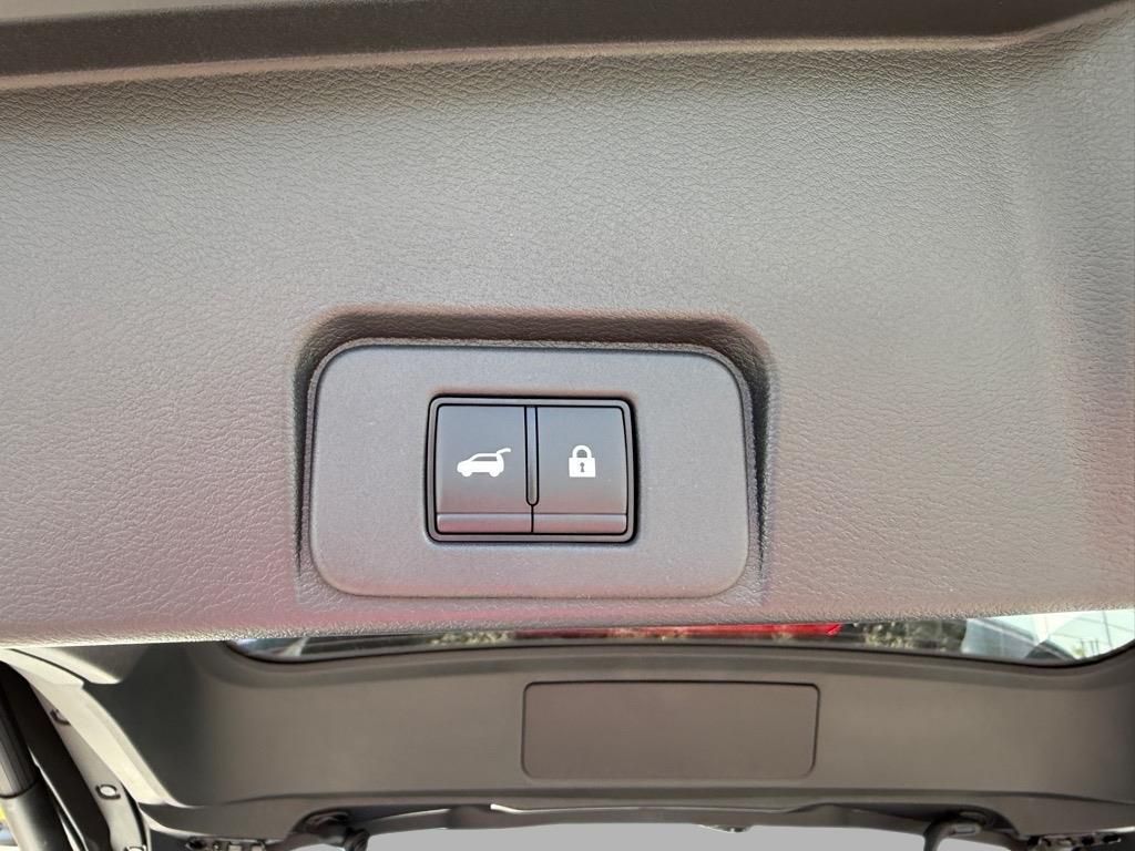 2025 Nissan Rogue SL photo 20