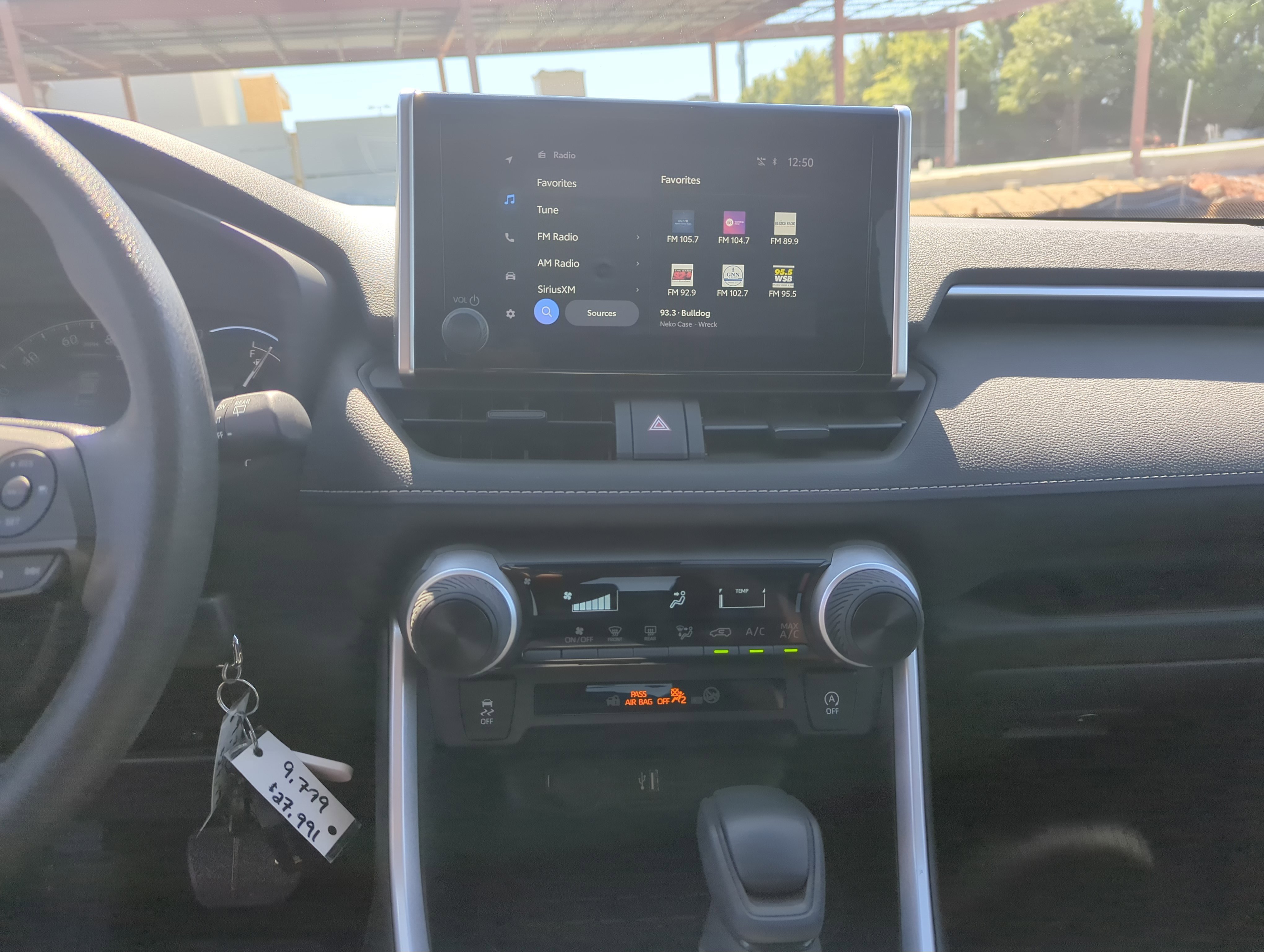 2024 Toyota RAV4 LE photo 21