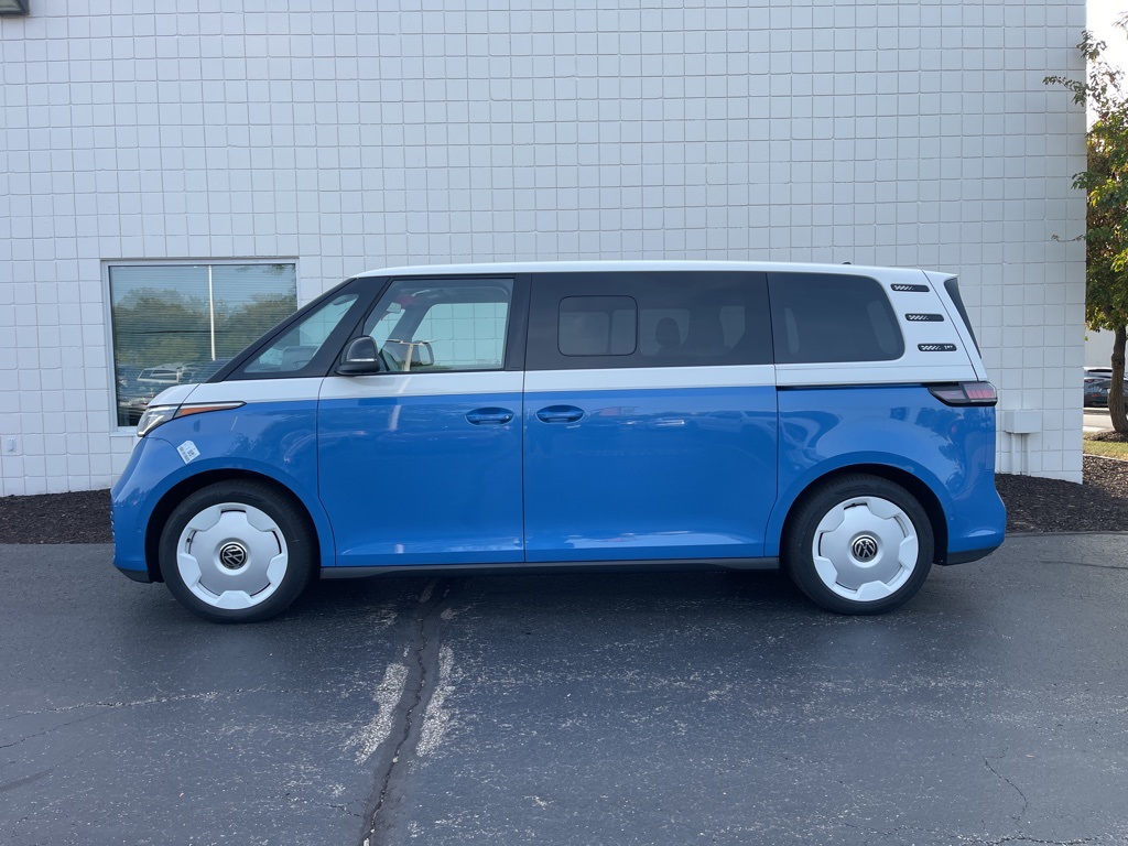 2025 Volkswagen ID. Buzz photo 2