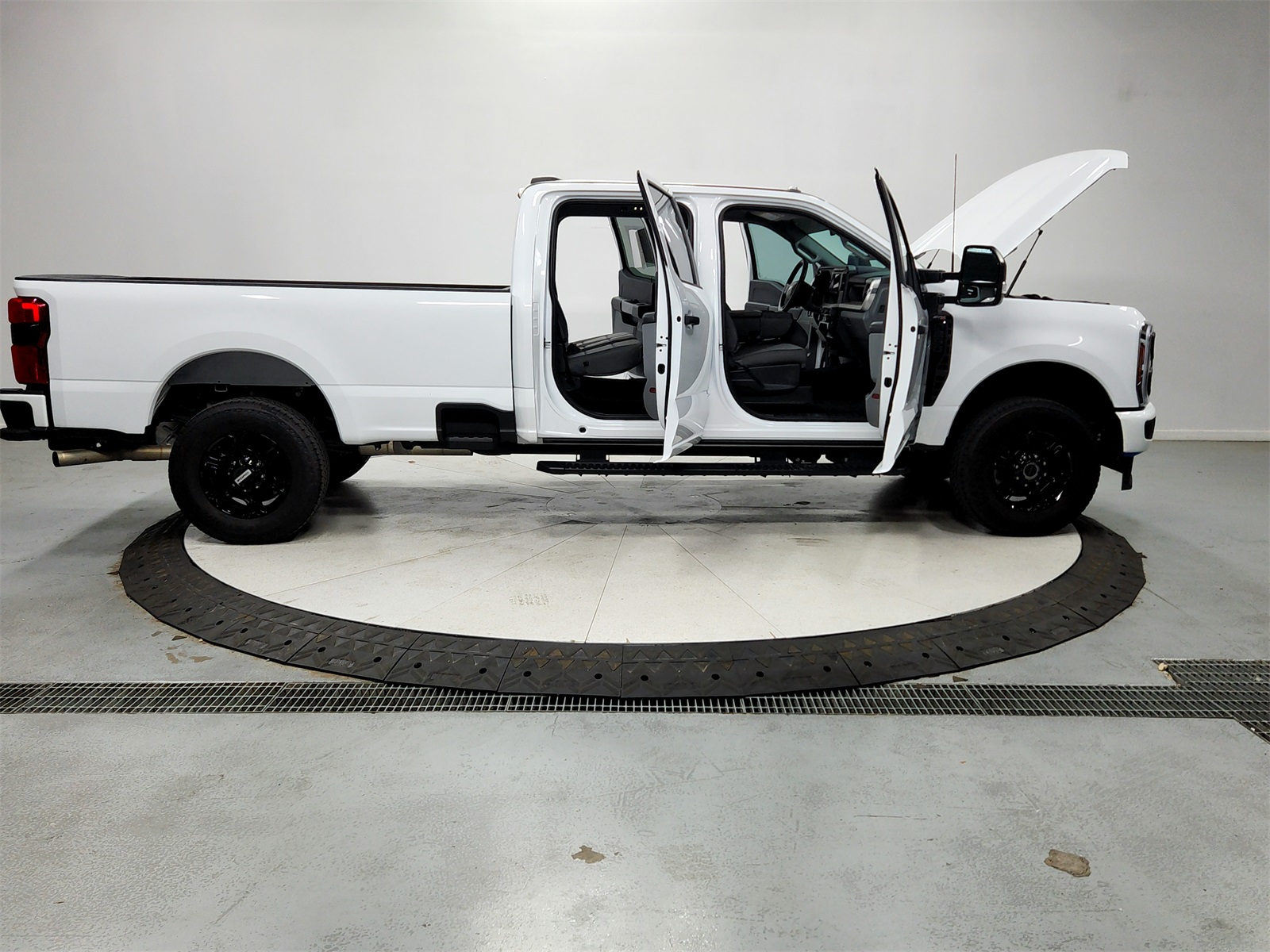 2024 Ford F-250 XL photo 14