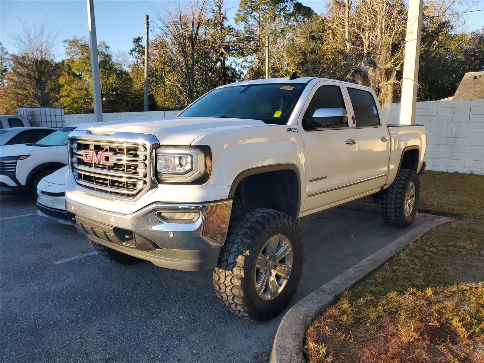 2018 GMC Sierra 1500 SLT's photo