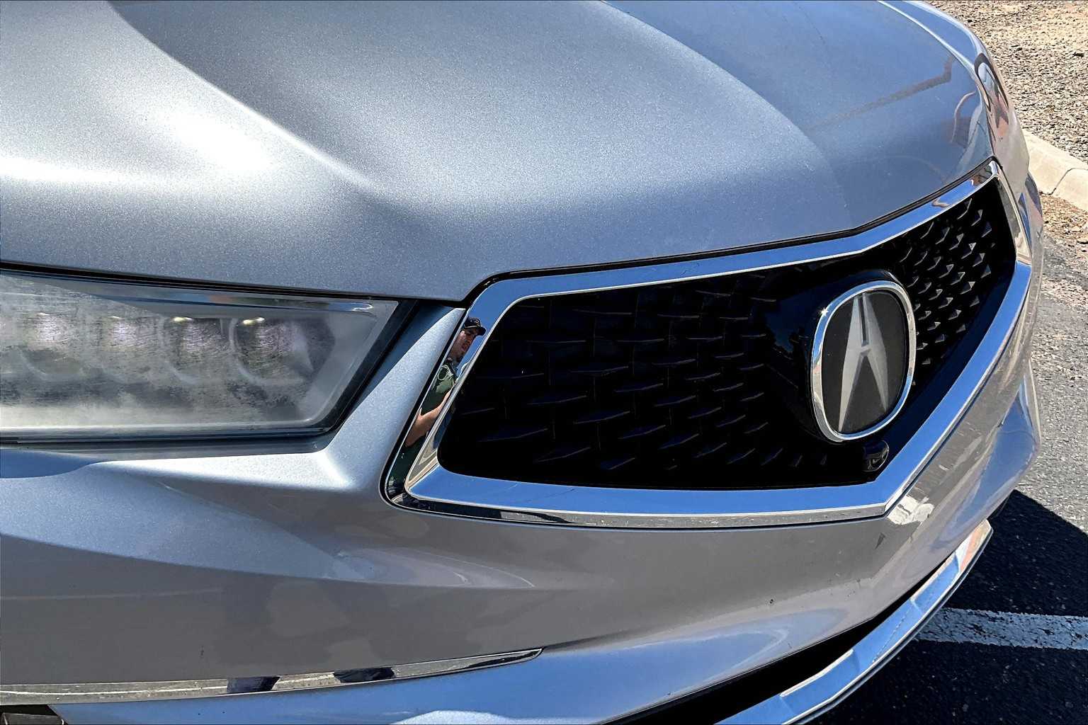 2020 Acura MDX Advance photo 21