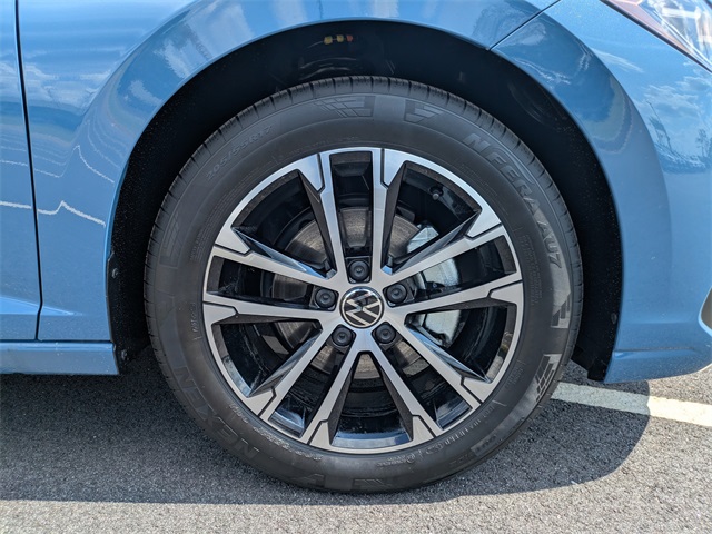 2025 Volkswagen Jetta 1.5T Sport photo 4