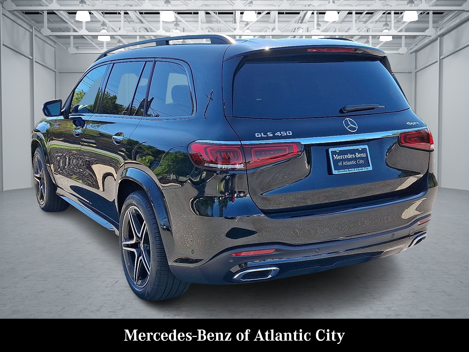 2022 Mercedes Benz GLS 450 4MATIC photo 4