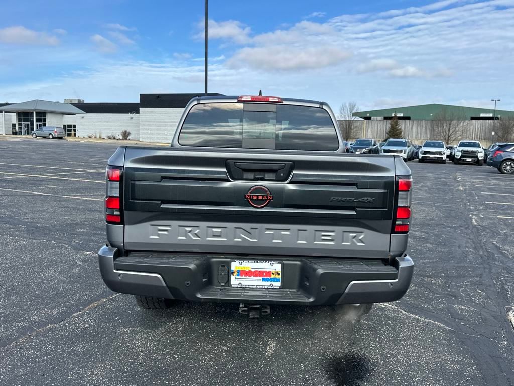 2025 Nissan Frontier PRO-4X photo 4