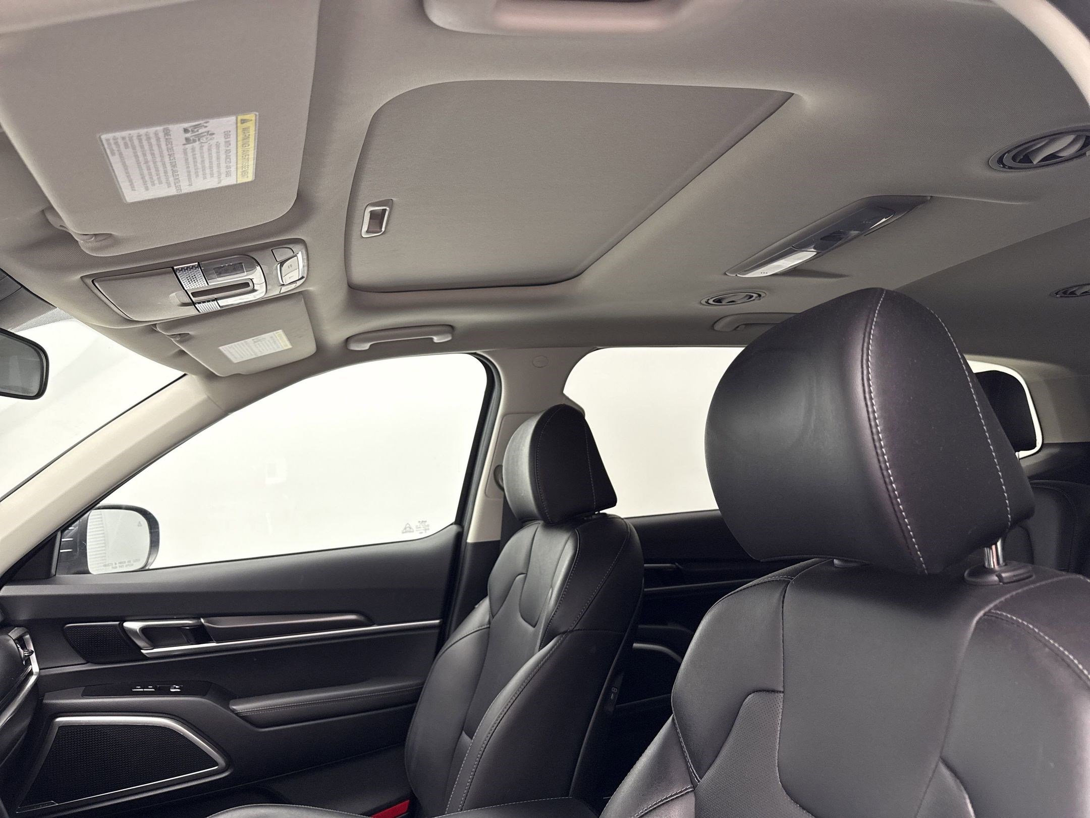 2023 Kia Telluride S photo 14