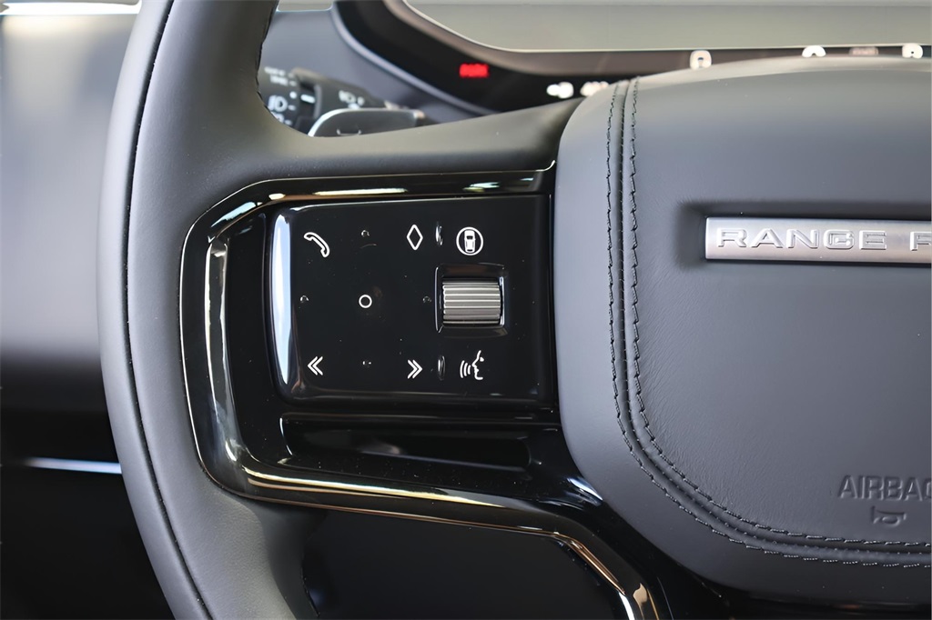 2025 Land Rover Range Rover Sport SE photo 20