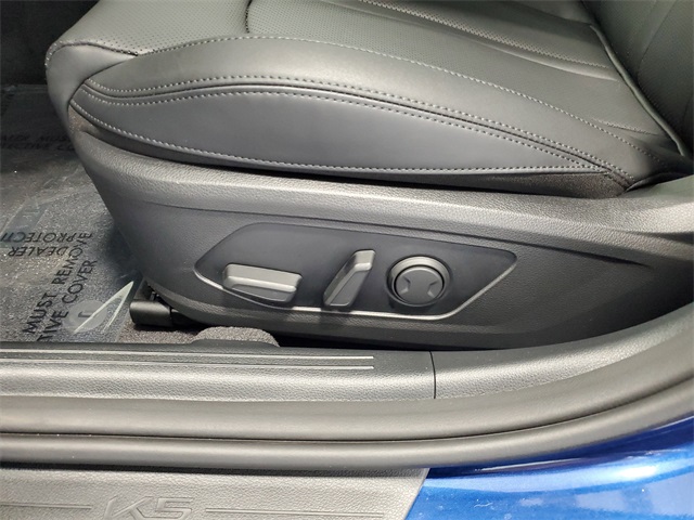2025 Kia K5 EX photo 12