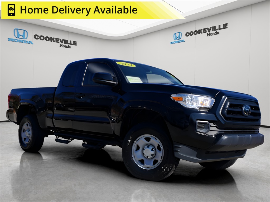 2023 Toyota Tacoma SR's photo