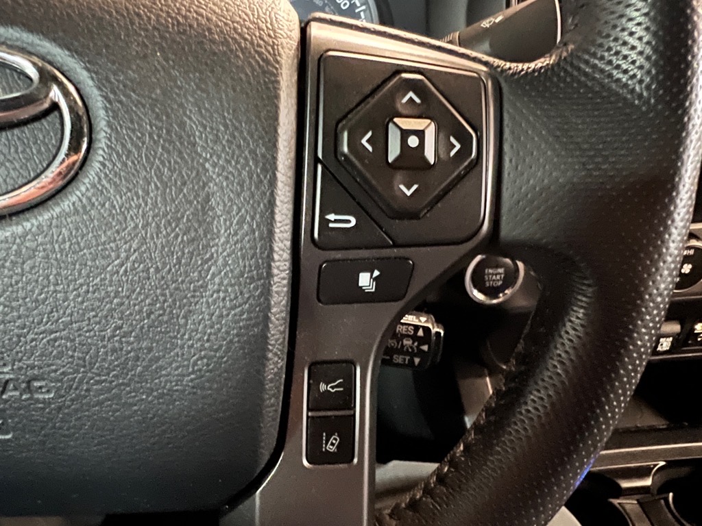 2019 Toyota Tacoma TRD Sport photo 5