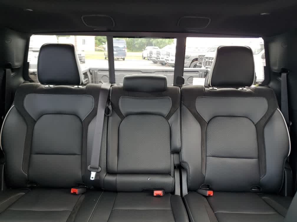 2026 Ram 1500 Laramie photo 11