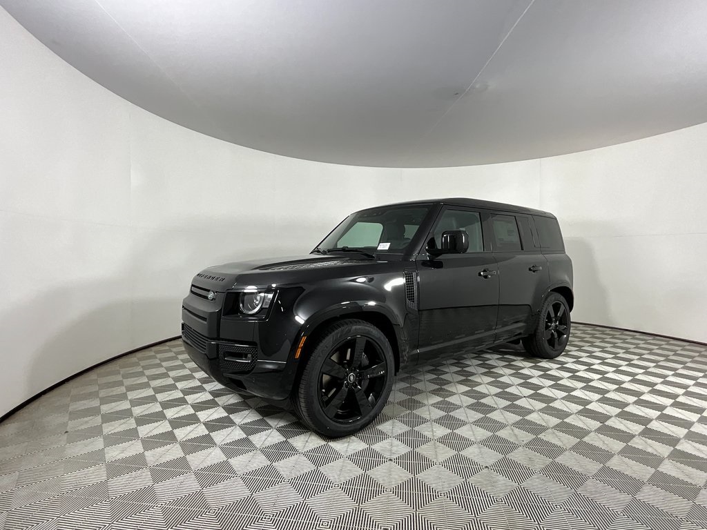 2025 Land Rover Defender X-Dynamic SE's photo