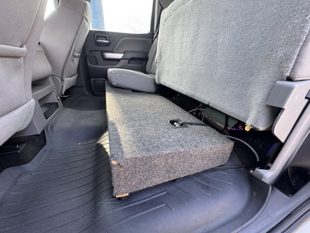 2018 Chevrolet Silverado 1500 LT photo 17