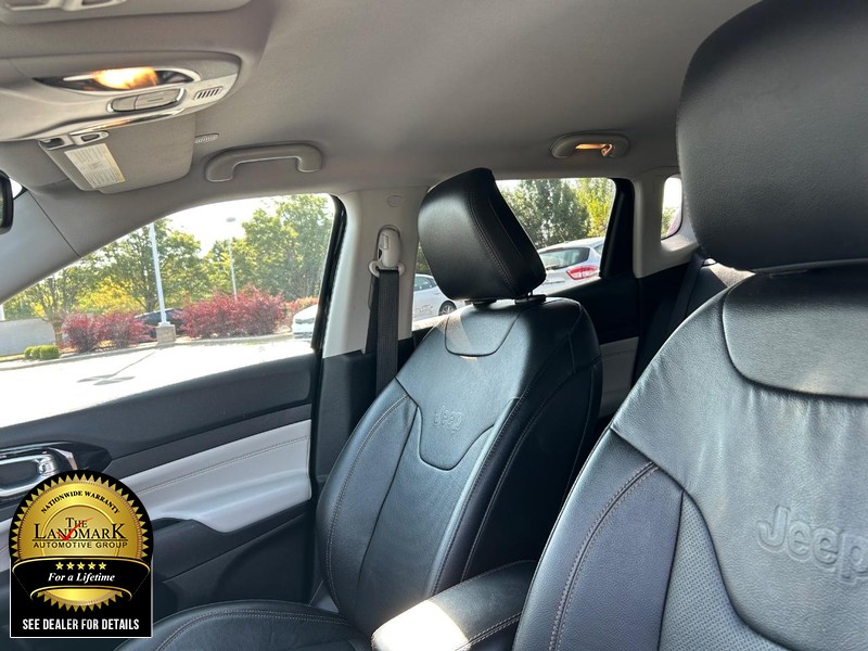 2022 Jeep Compass Limited photo 5