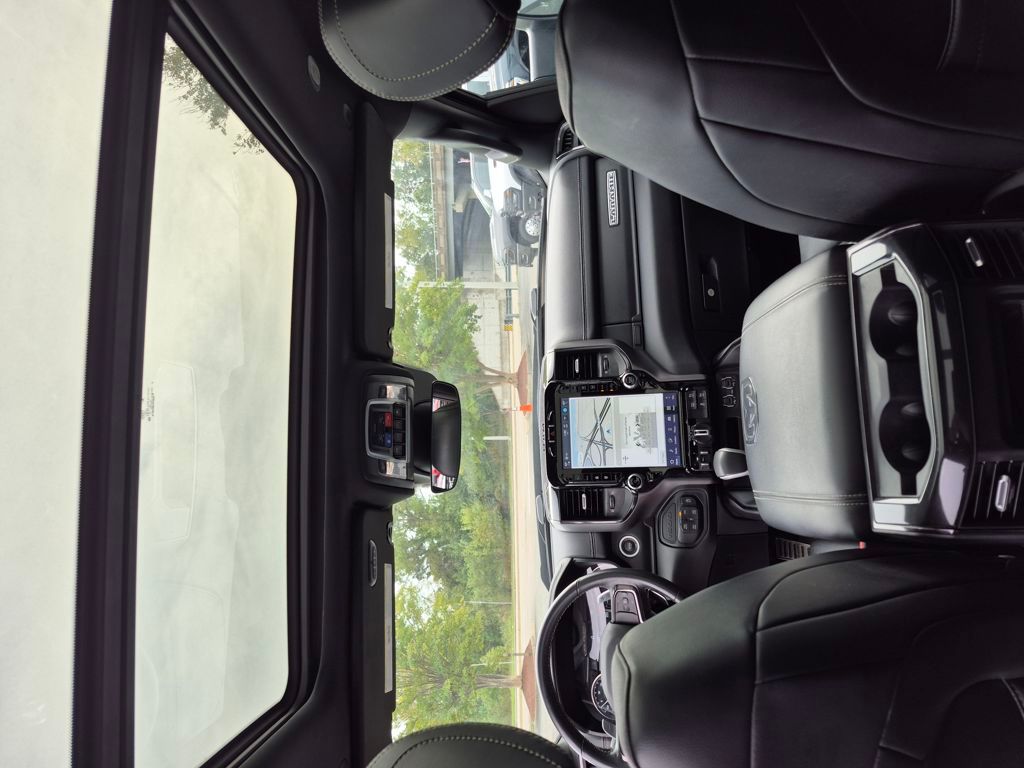 2022 Ram 1500 Laramie photo 12