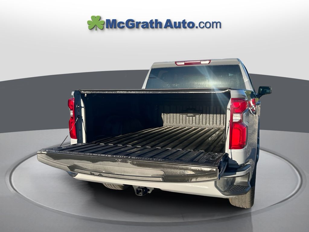 2024 Chevrolet Silverado 1500 RST photo 9