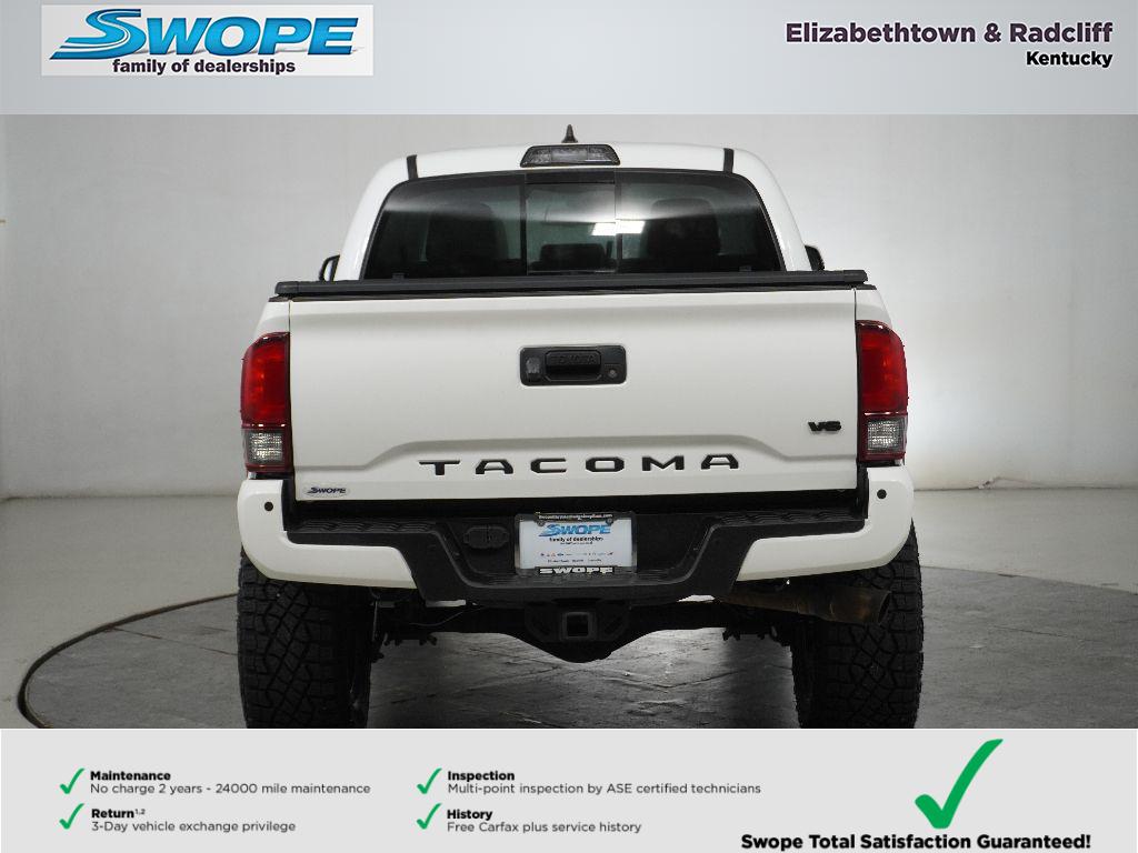 2019 Toyota Tacoma TRD photo 4