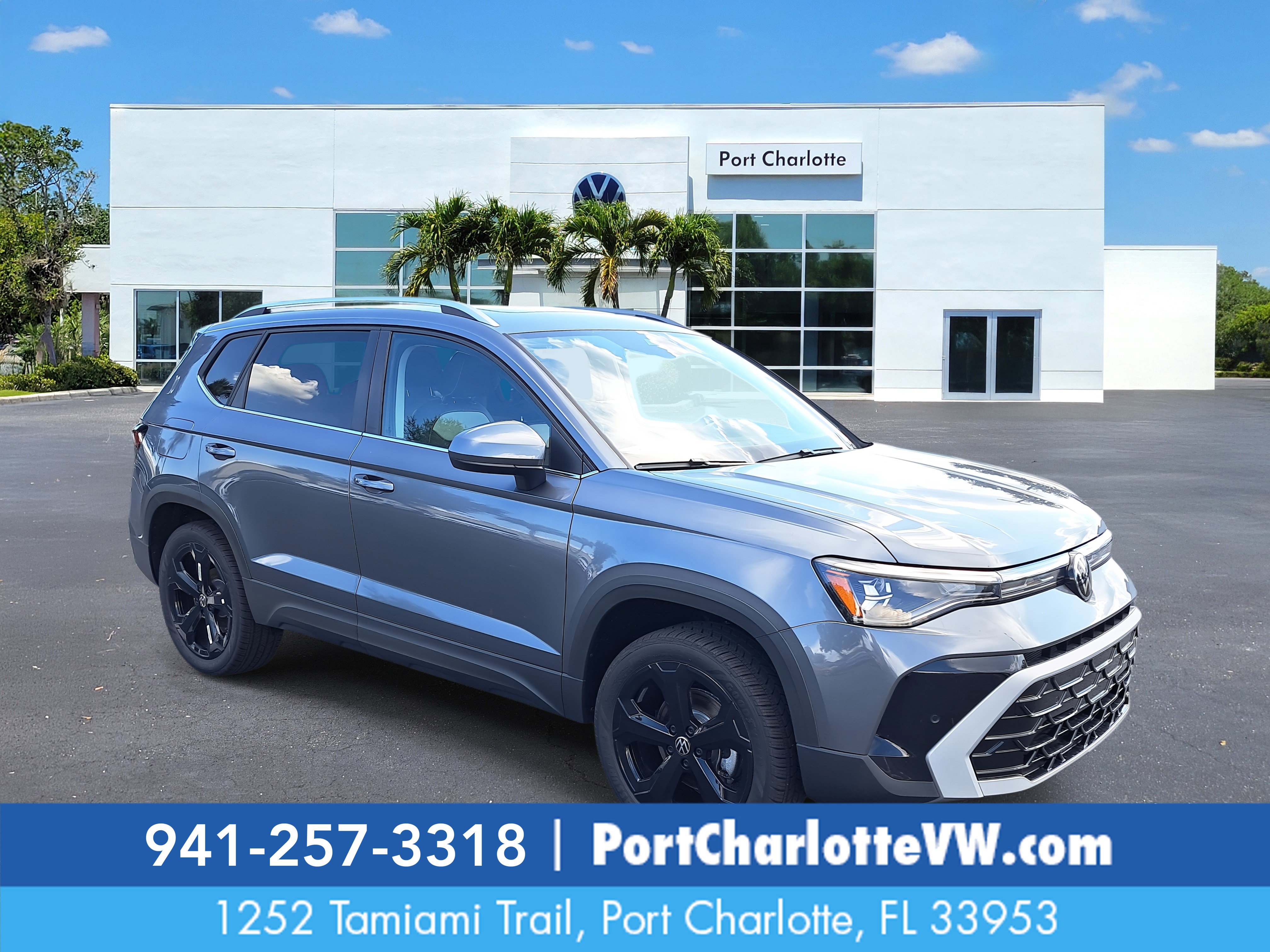 2025 Volkswagen Taos SEL's photo