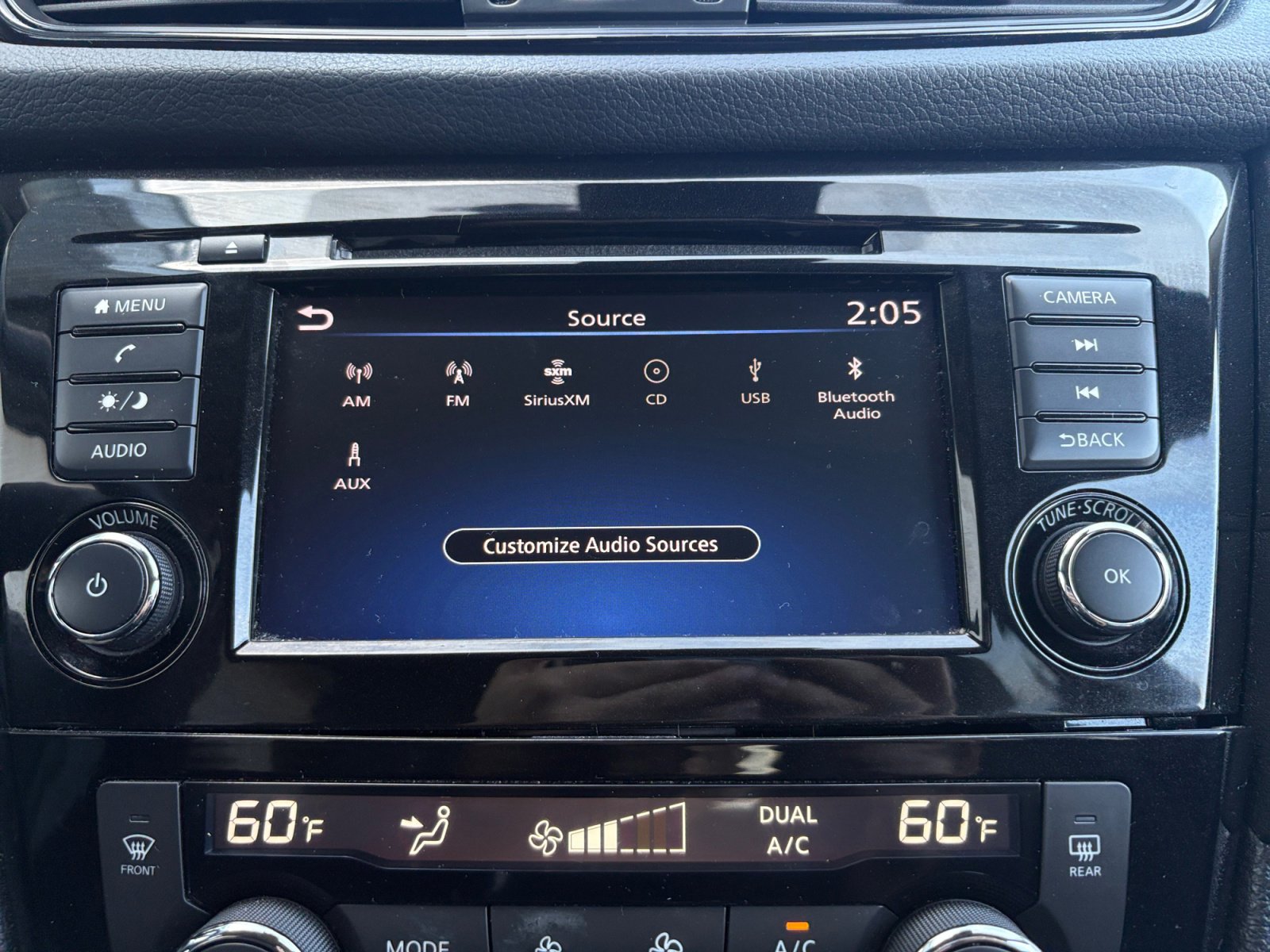 2020 Nissan Rogue SV photo 16