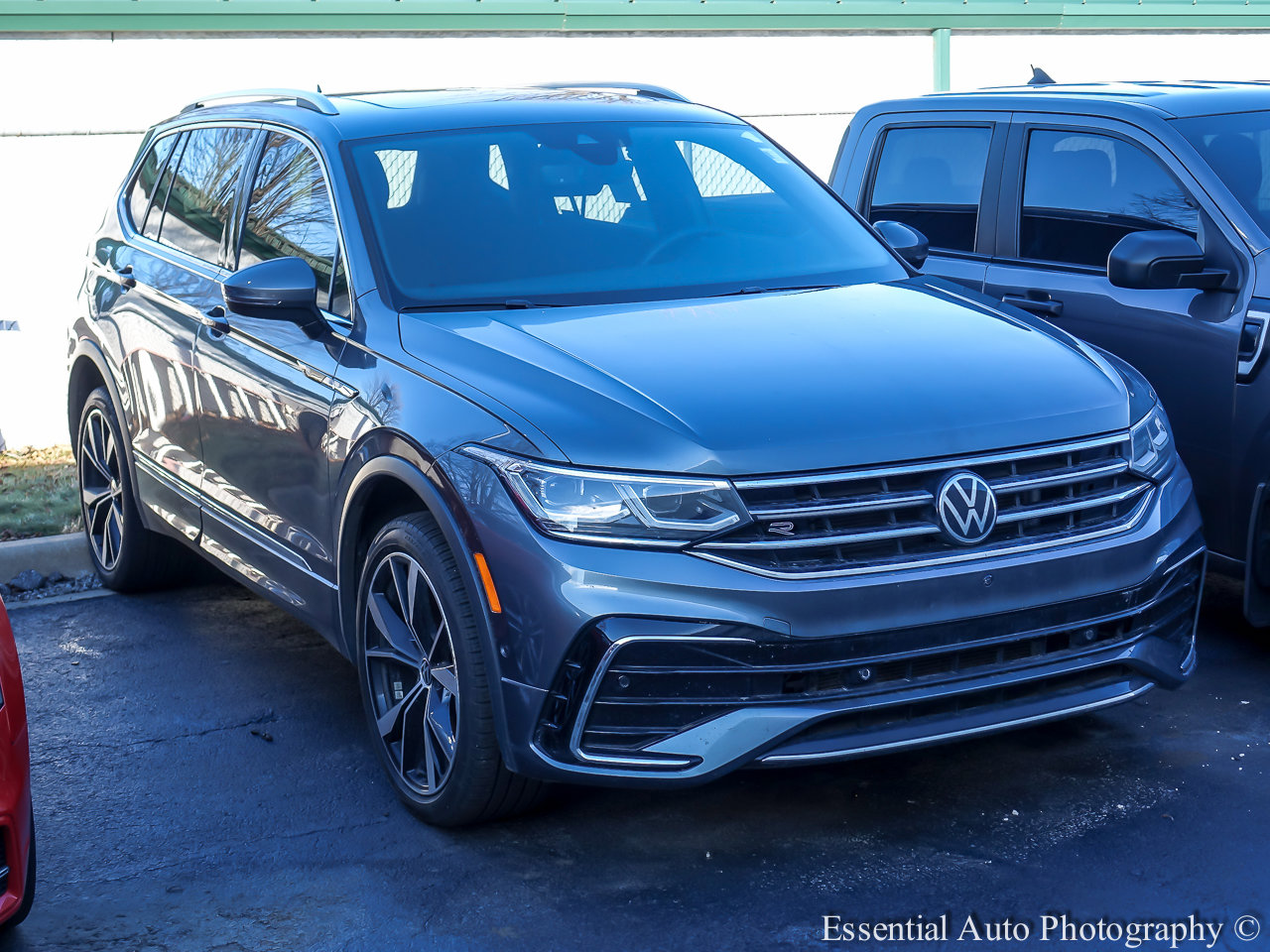 2023 VOLKSWAGEN TIGUAN - Image 1