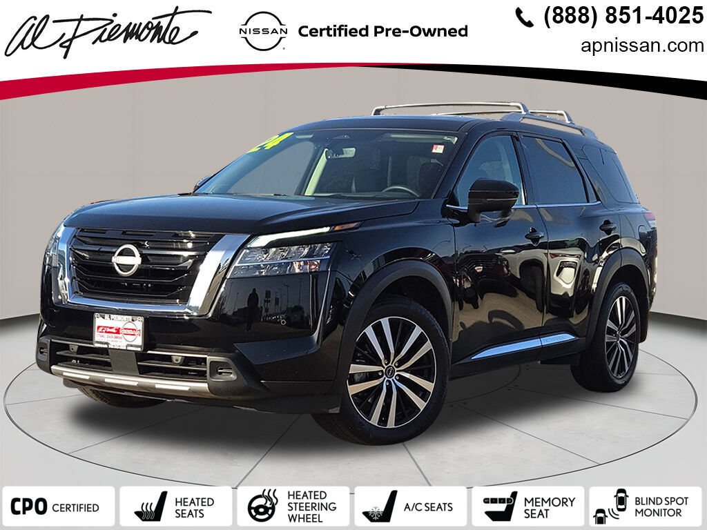 2024 Nissan Pathfinder Platinum's photo
