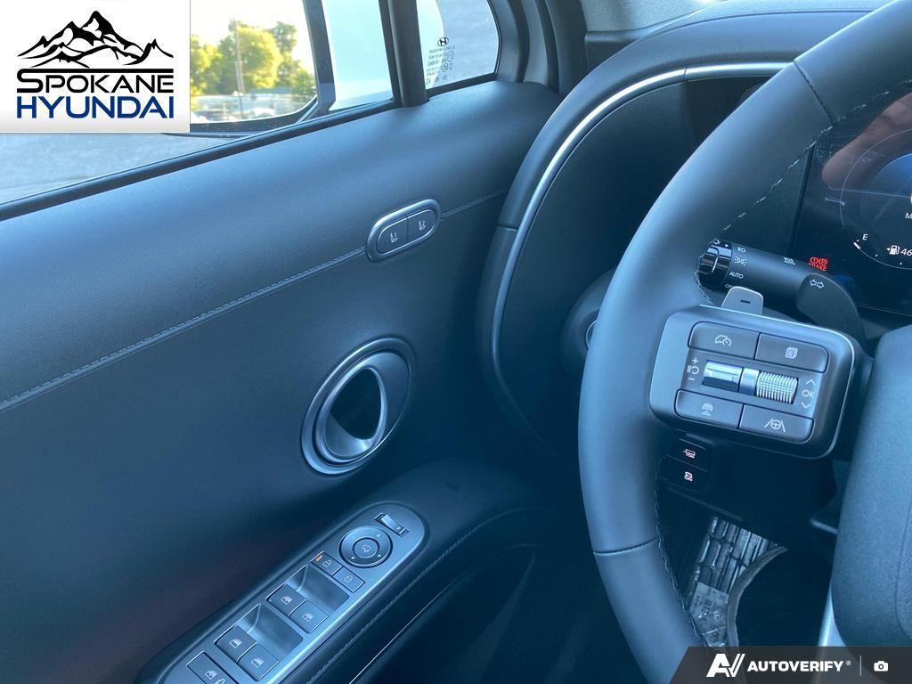 2026 Hyundai Palisade Limited photo 18