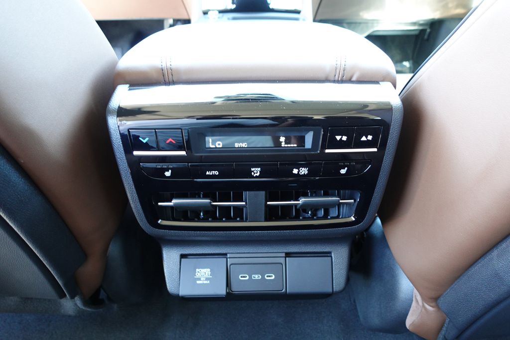 2026 Acura MDX SH-AWD Advance photo 29