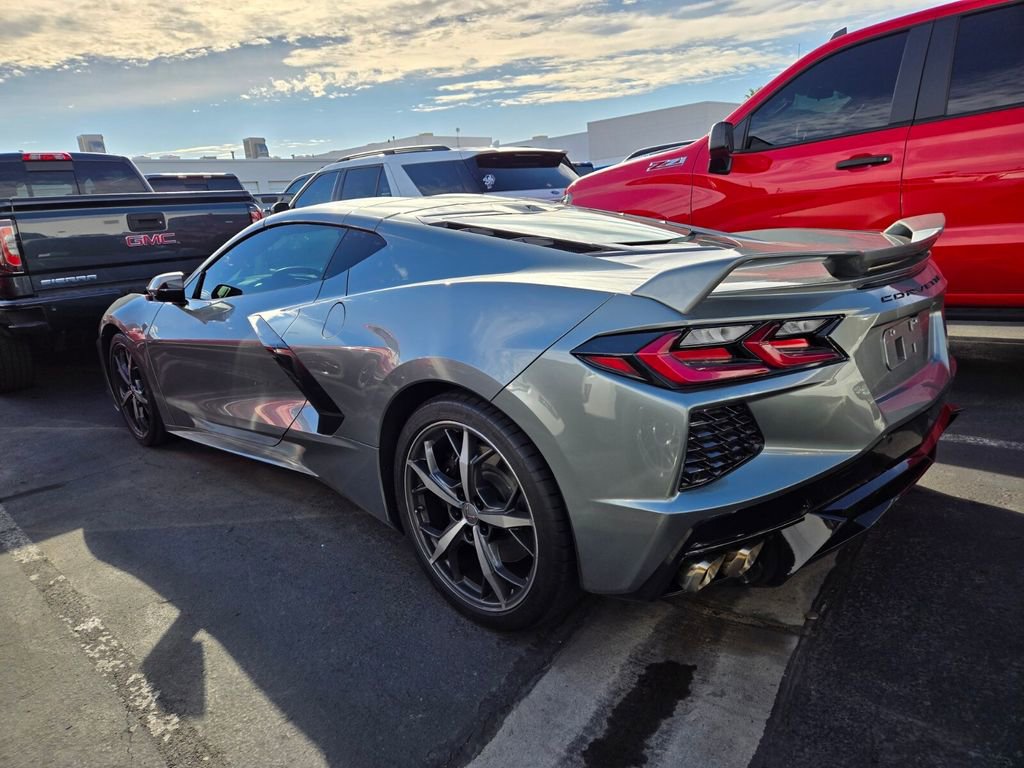 2023 Chevrolet Corvette Stingray 2LT photo 2