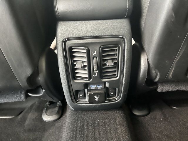 2020 Jeep Grand Cherokee Limited photo 22