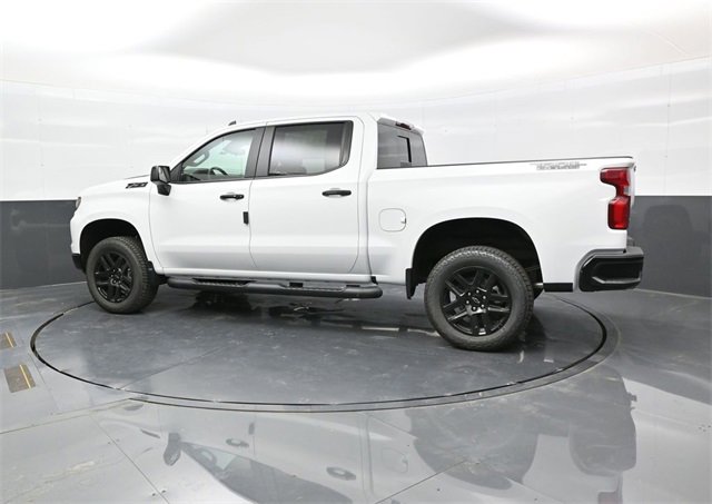 2025 Chevrolet Silverado 1500 LT Trail Boss photo 4