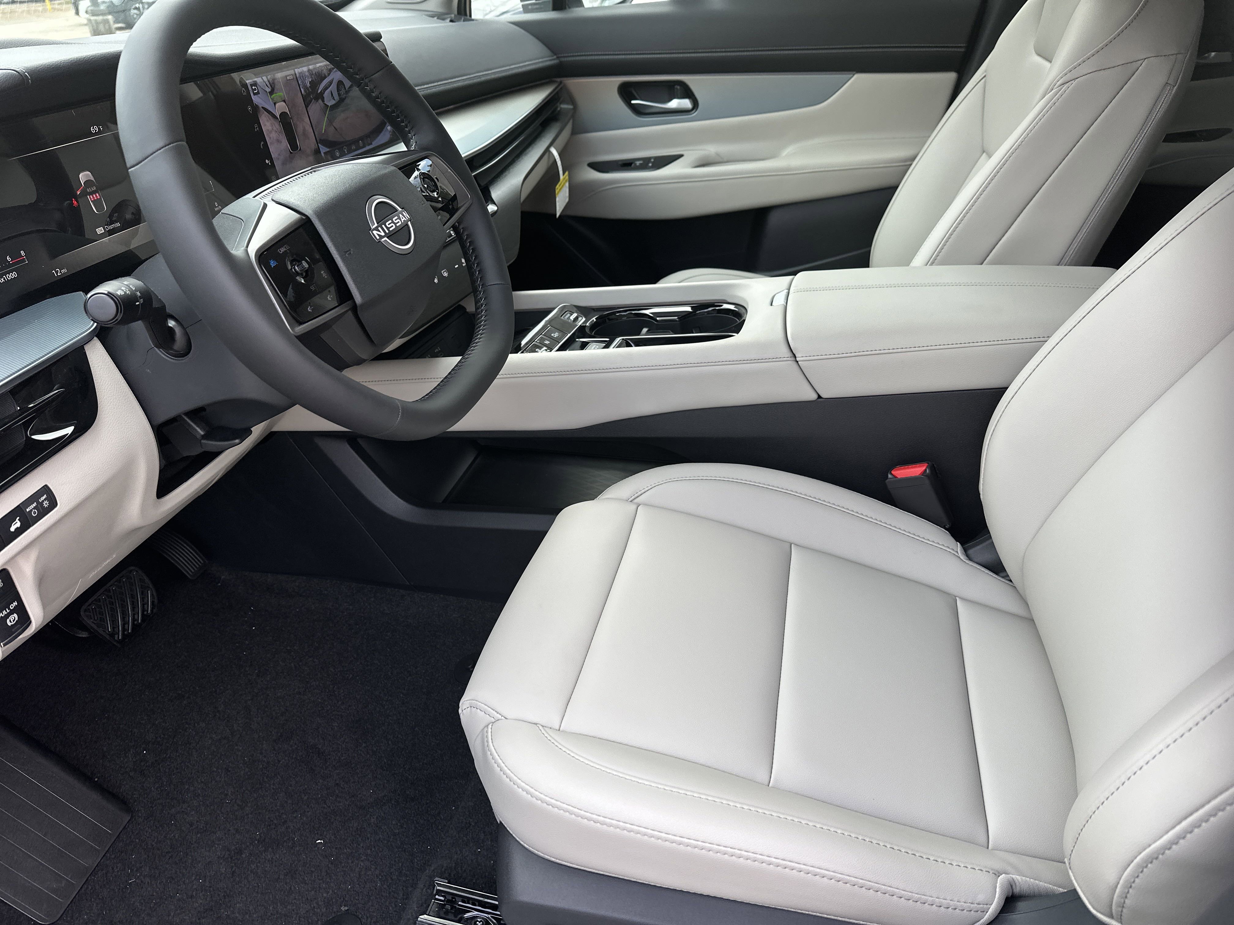 2025 Nissan Murano SL photo 6