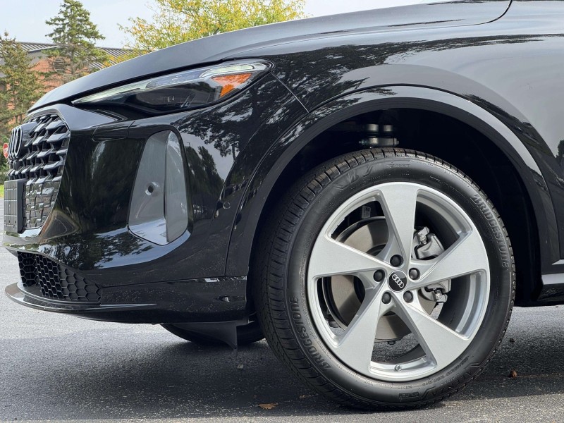 2025 Audi Q5 Premium Plus photo 9