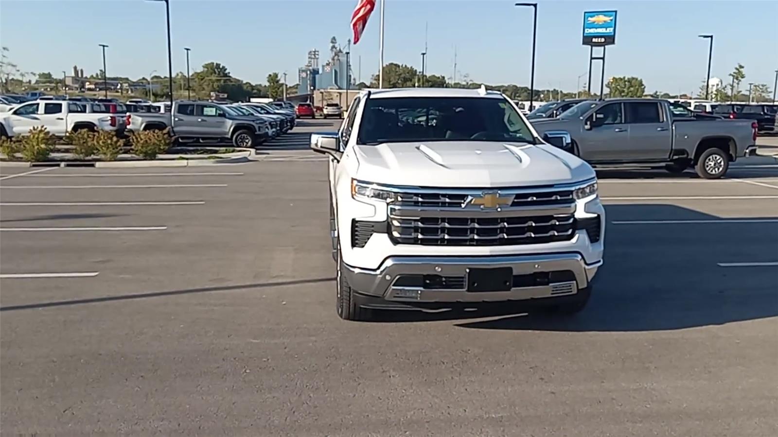2026 Chevrolet Silverado 1500 LTZ photo 3