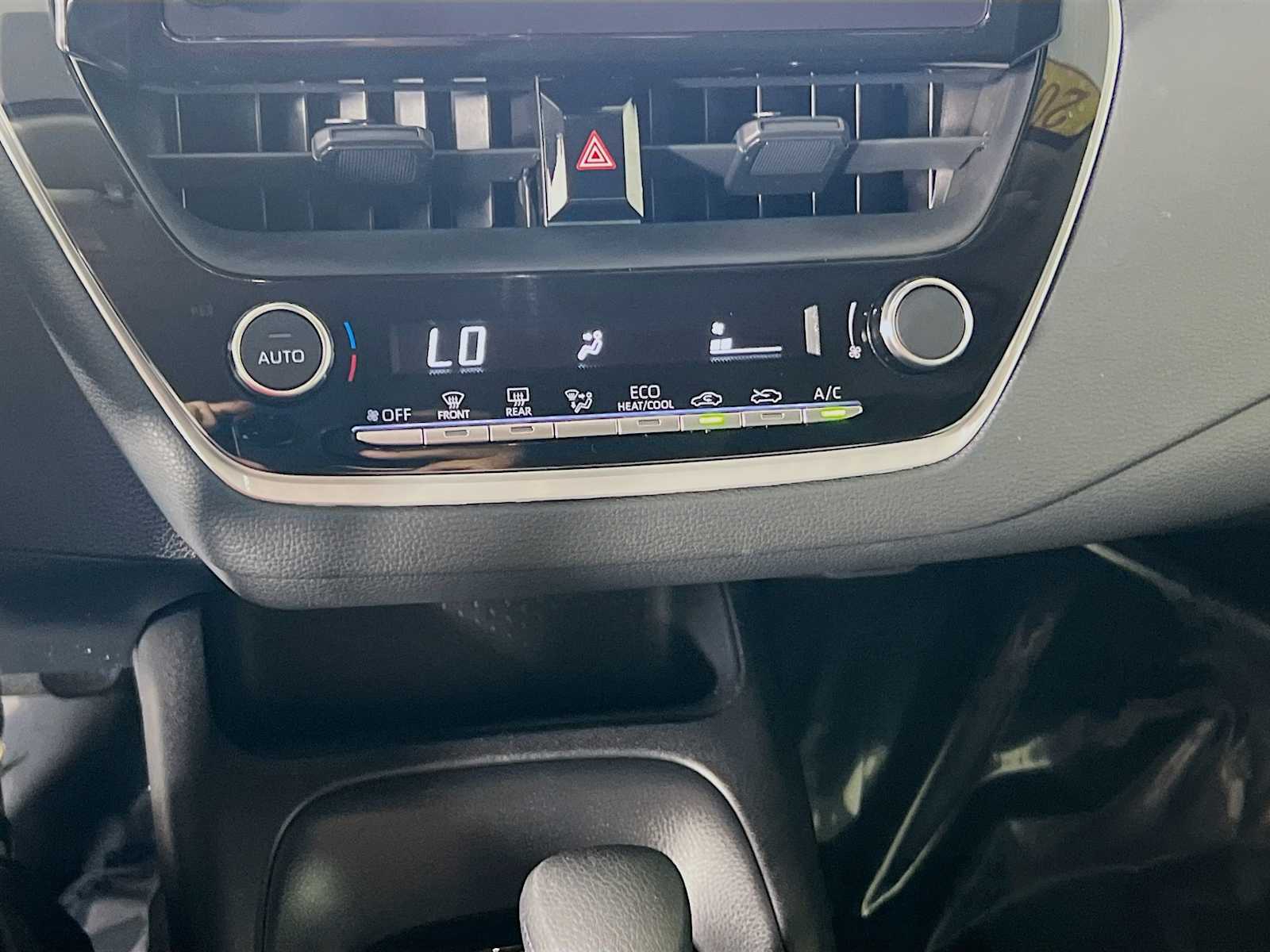2024 Toyota Corolla LE photo 15