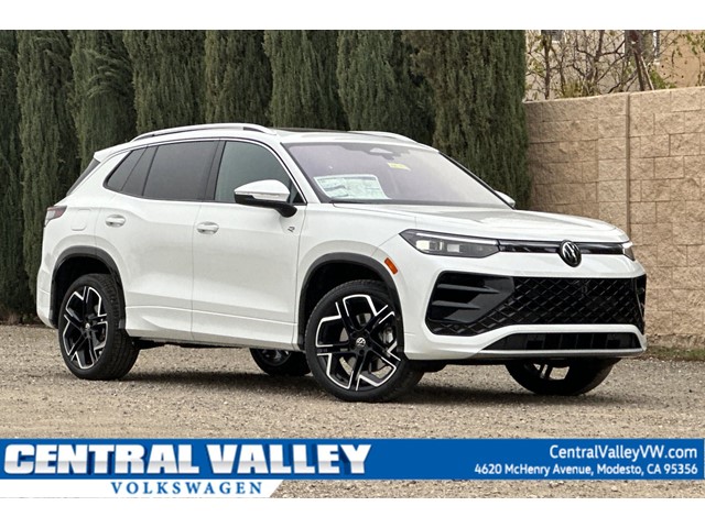 2026 Volkswagen Tiguan SEL R-LINE TURBO's photo