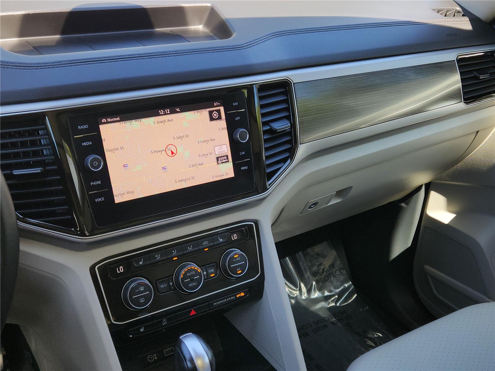 2019 Volkswagen Atlas V6 SEL R-Line photo 20