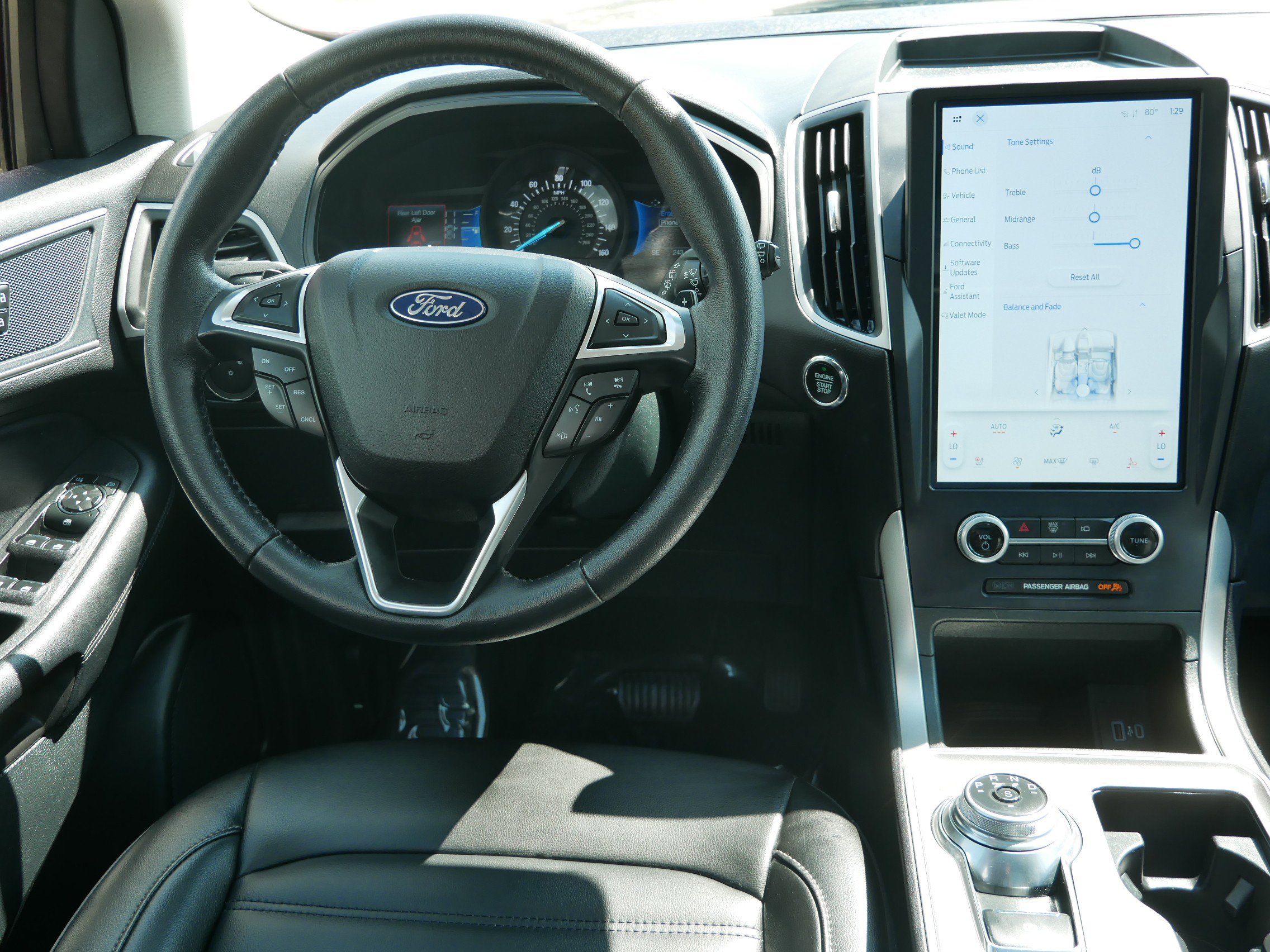 2023 Ford Edge SEL photo 15